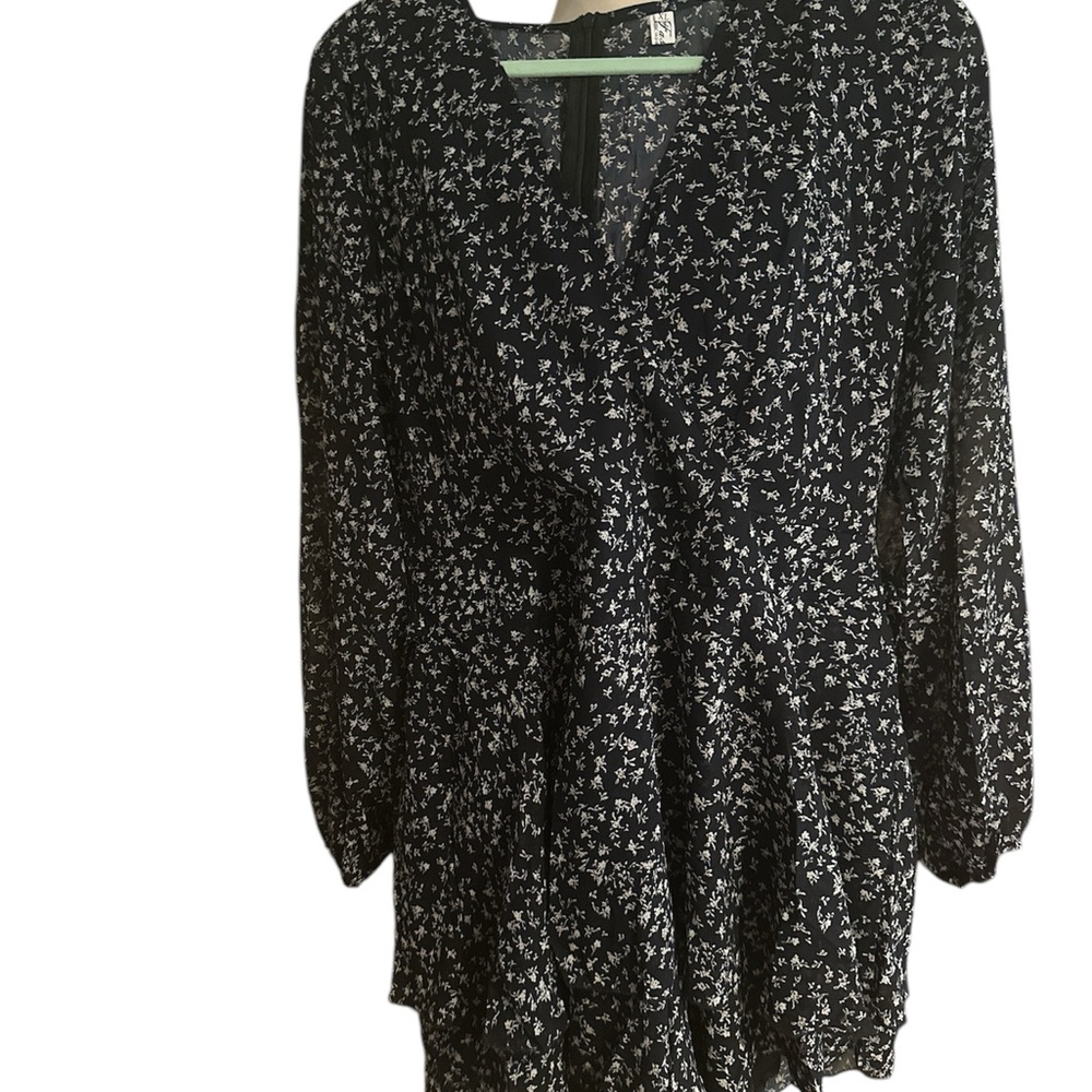 Boho size XL Navy and White Romper